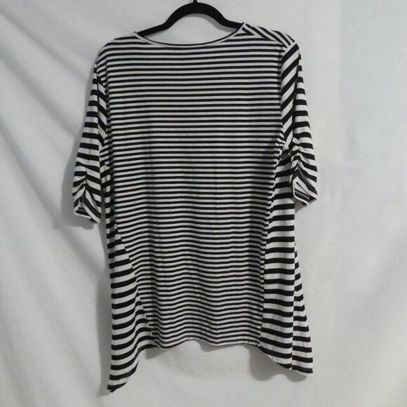 SOUTHERN LADY | medium | Striped Black and White Shirt - Picture 2 of 16